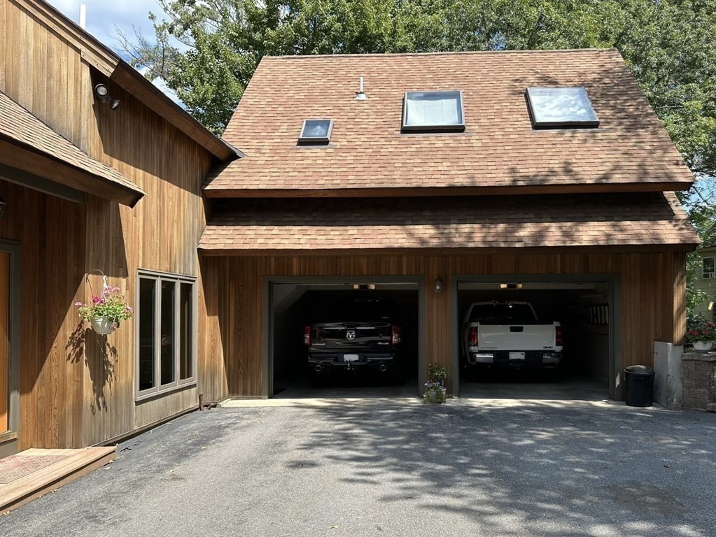 3 Oak Grove
