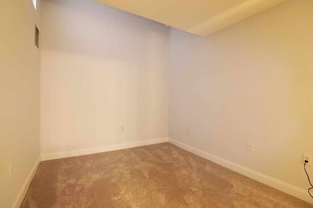 200 Market # 3411