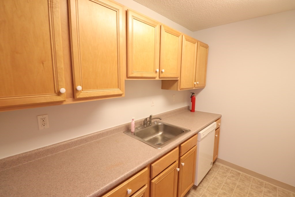 200 Market # 3411