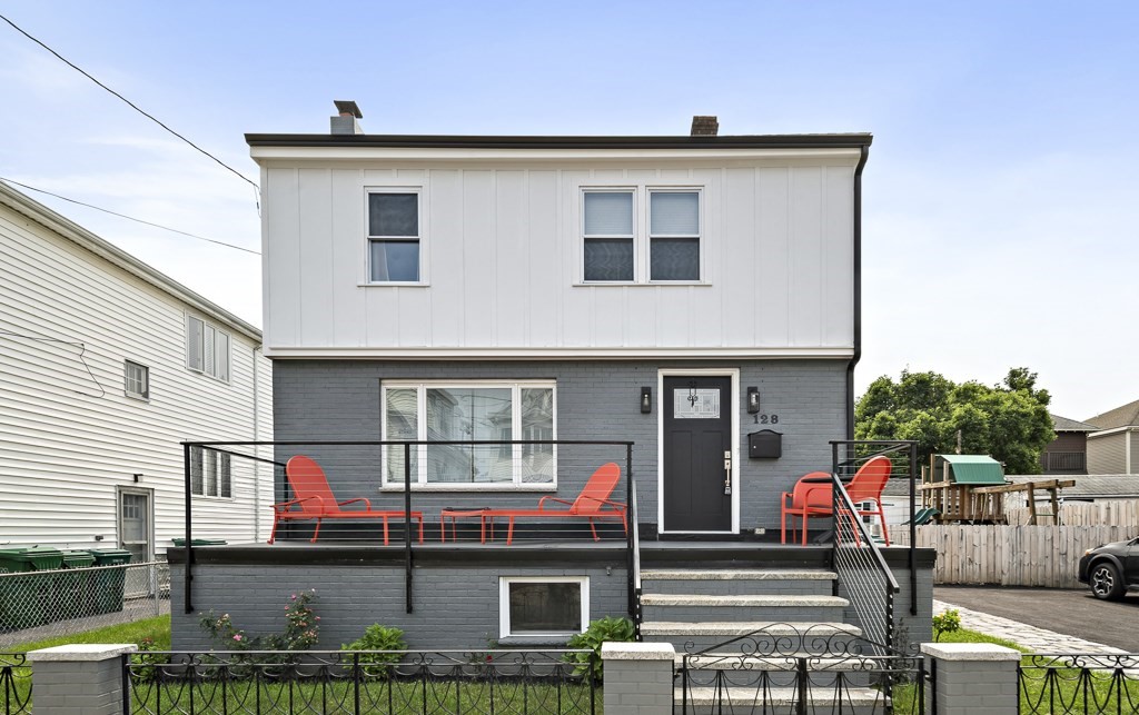 128 Bowdoin Street
