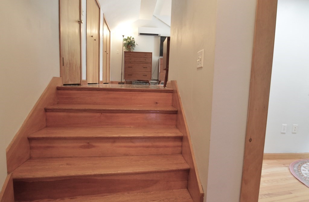 511 Elm St