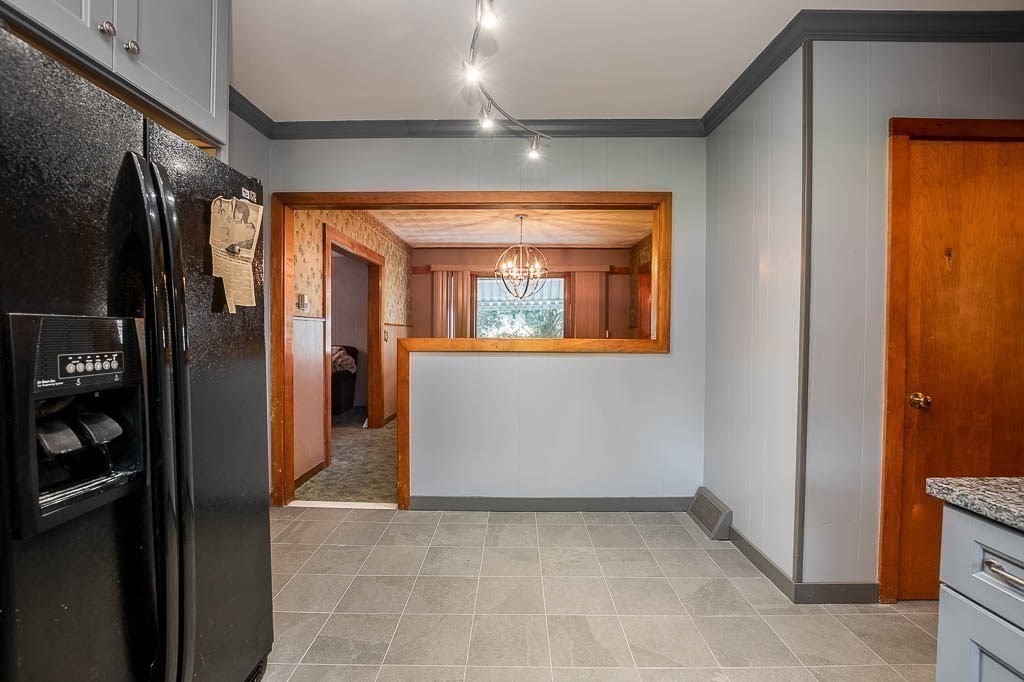 84 Crapo St