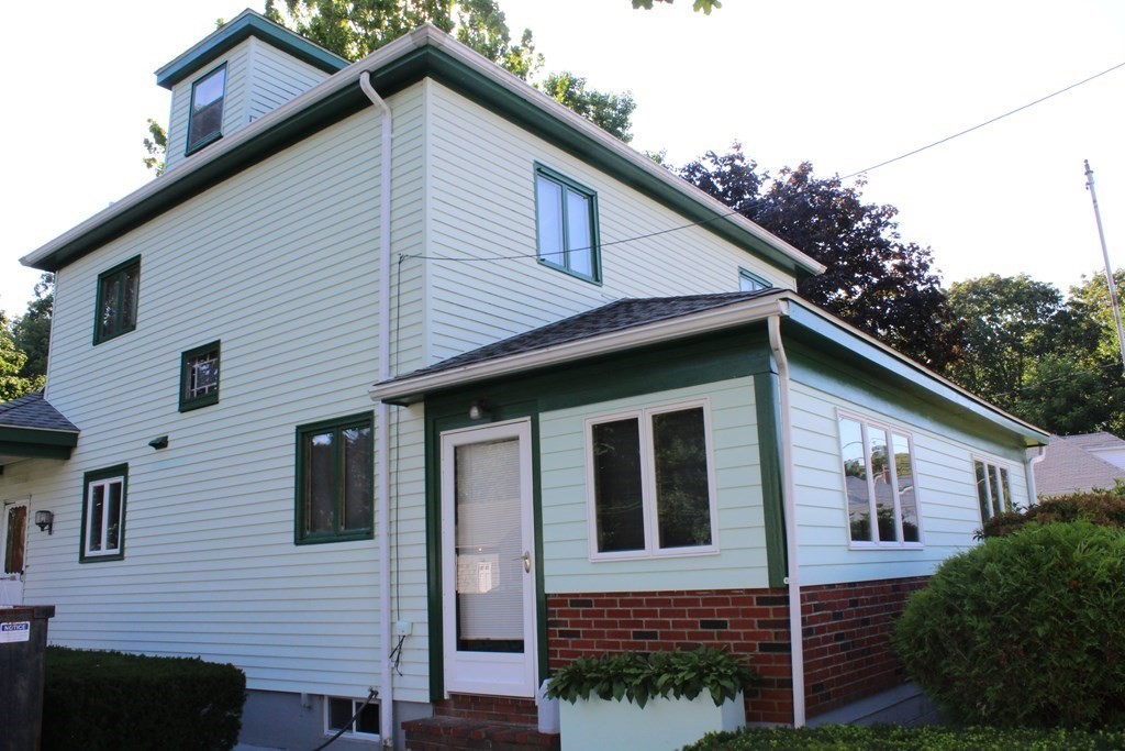 84 Crapo St