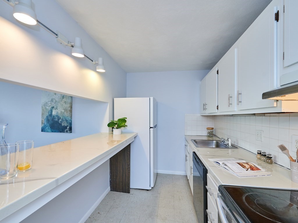 1643 Cambridge St Unit: 56