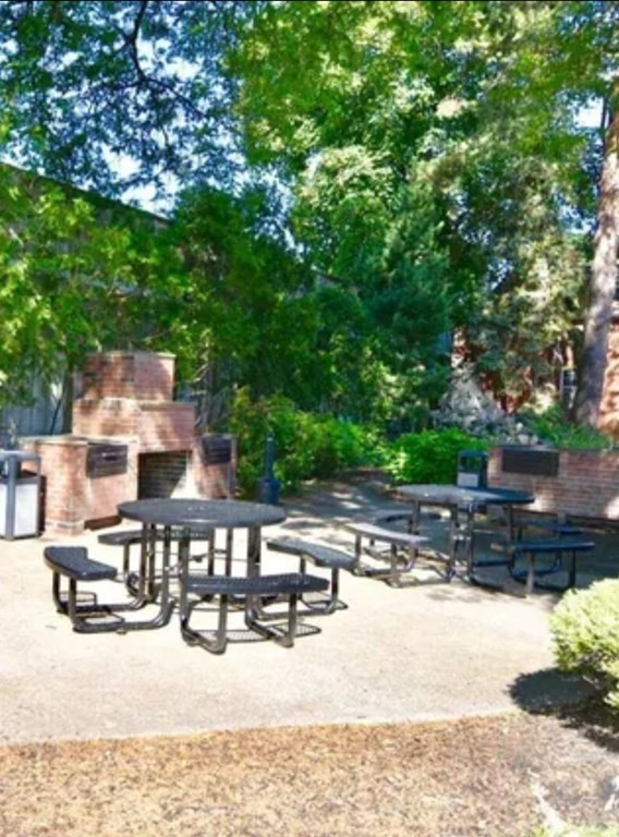 13-7 Old Colony Lane # 7 Unit: 13-7