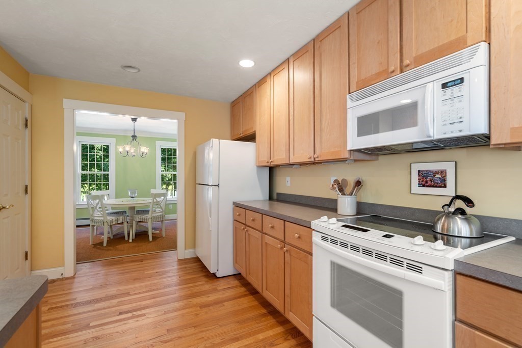 65 Kendall Hill Rd