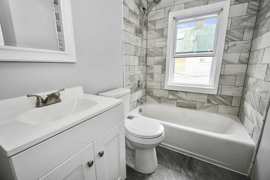 216 Quincy Shore Drive