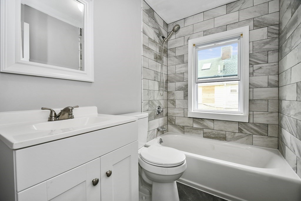 216 Quincy Shore Drive