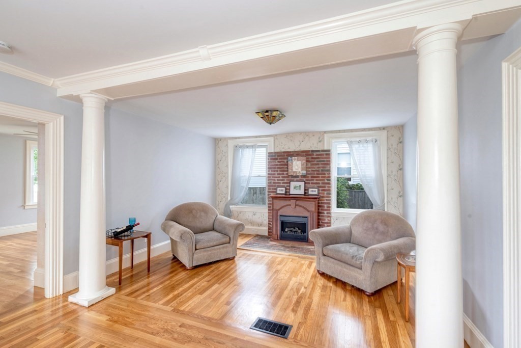 33 Central St # A