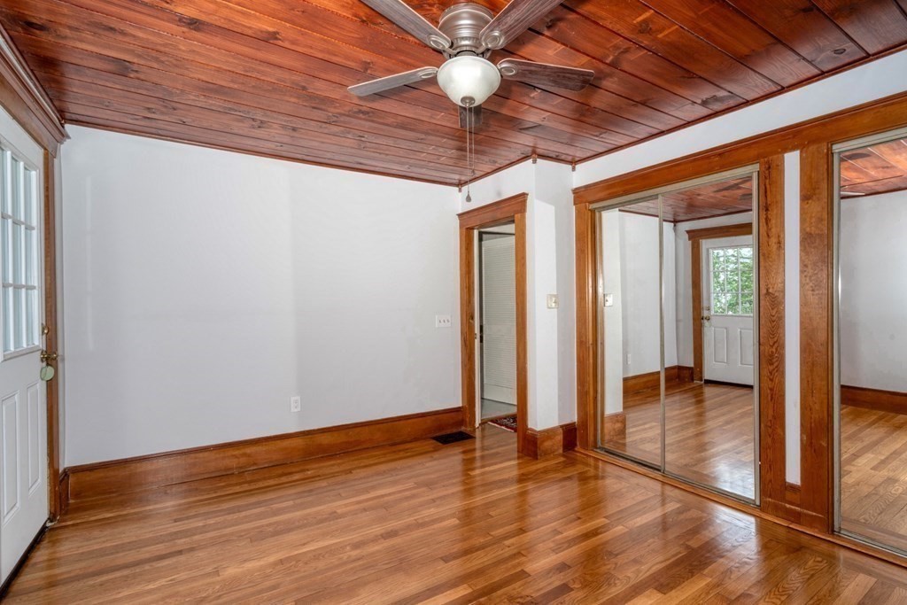 33 Central St # A