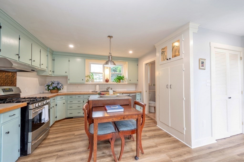 33 Central St # A