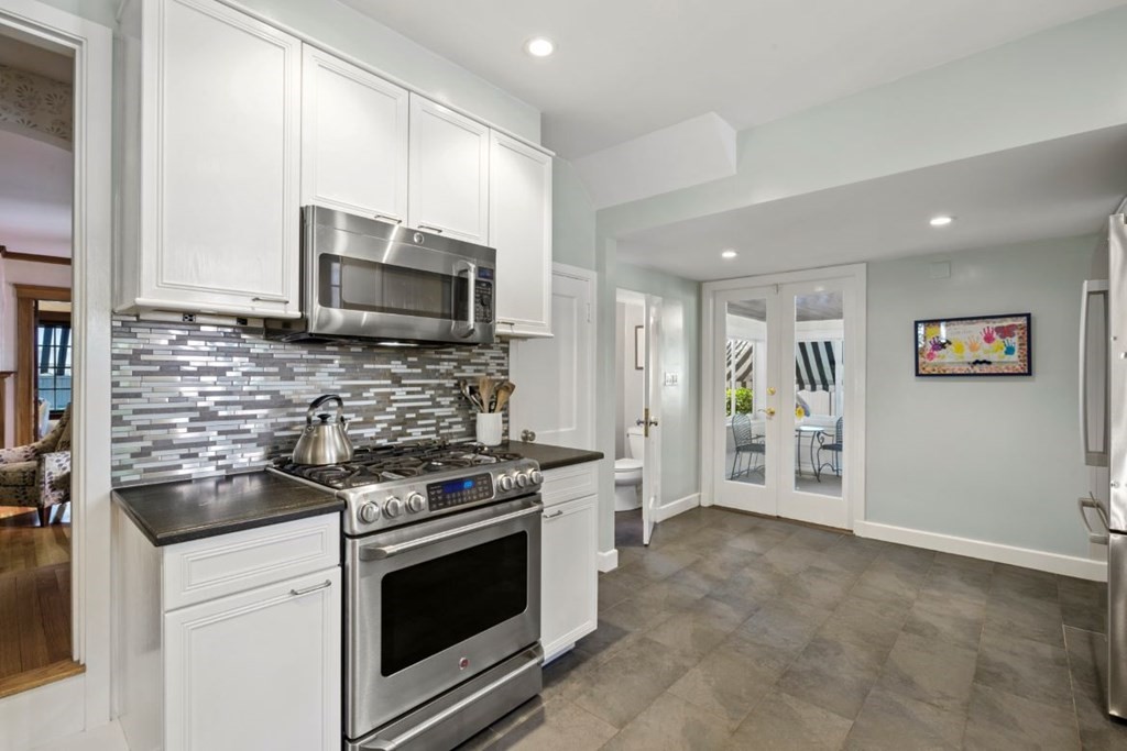 54 Lawler Rd