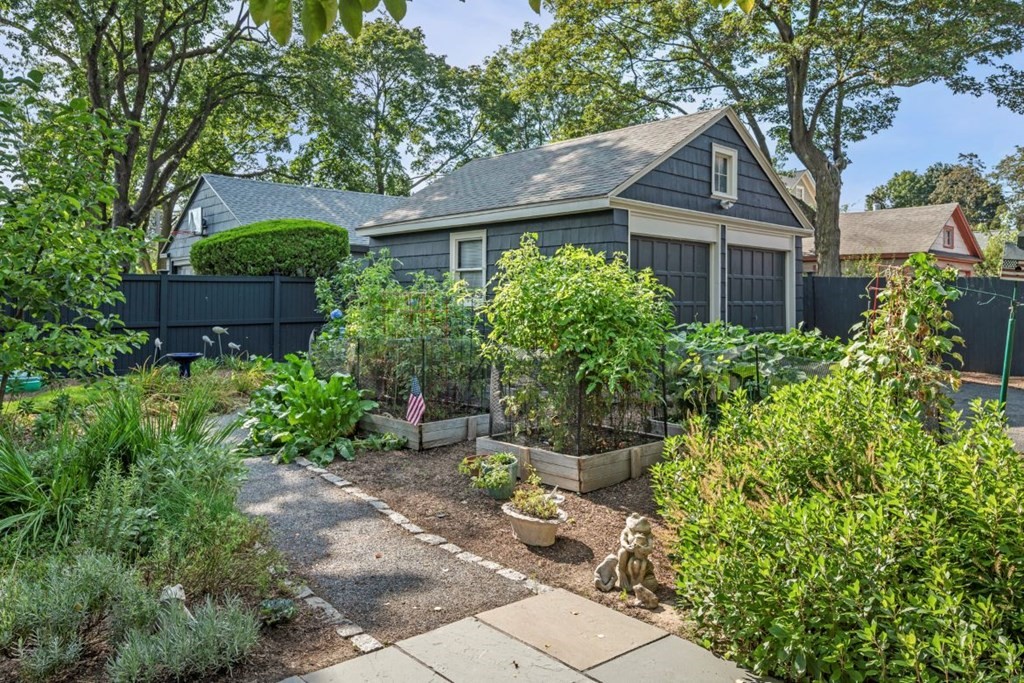 54 Lawler Rd