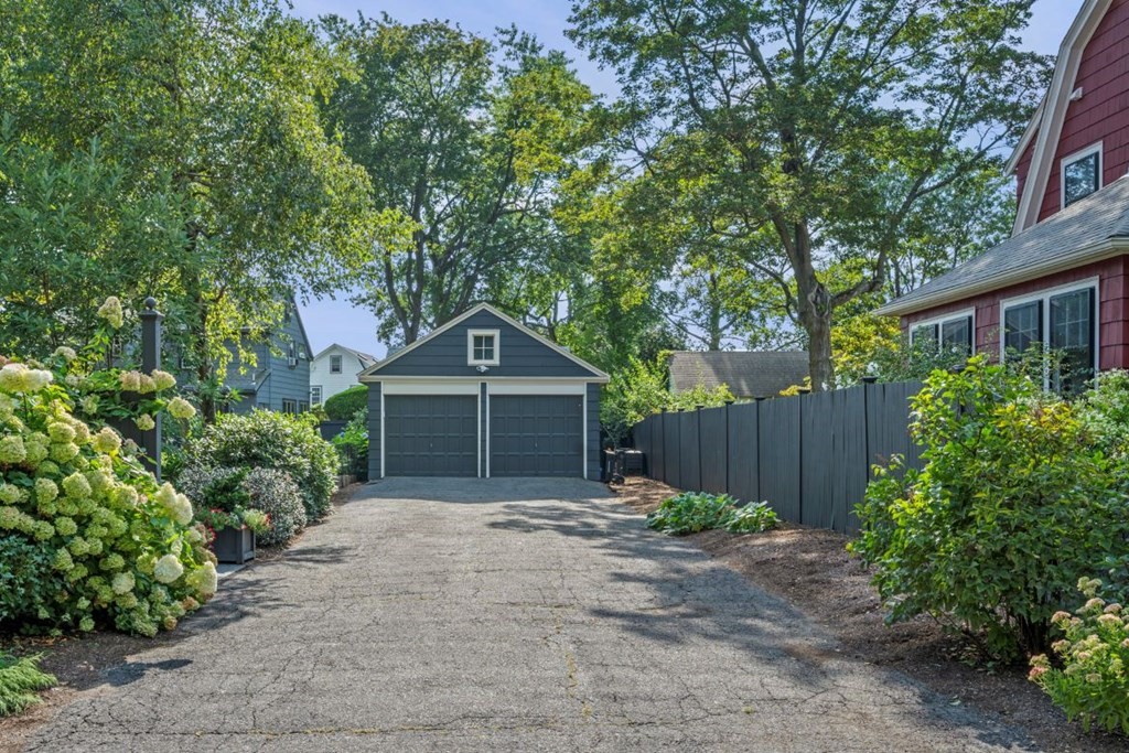 54 Lawler Rd