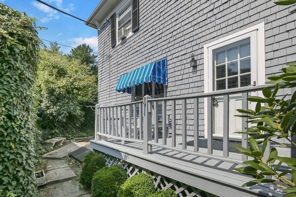 299 Salisbury St