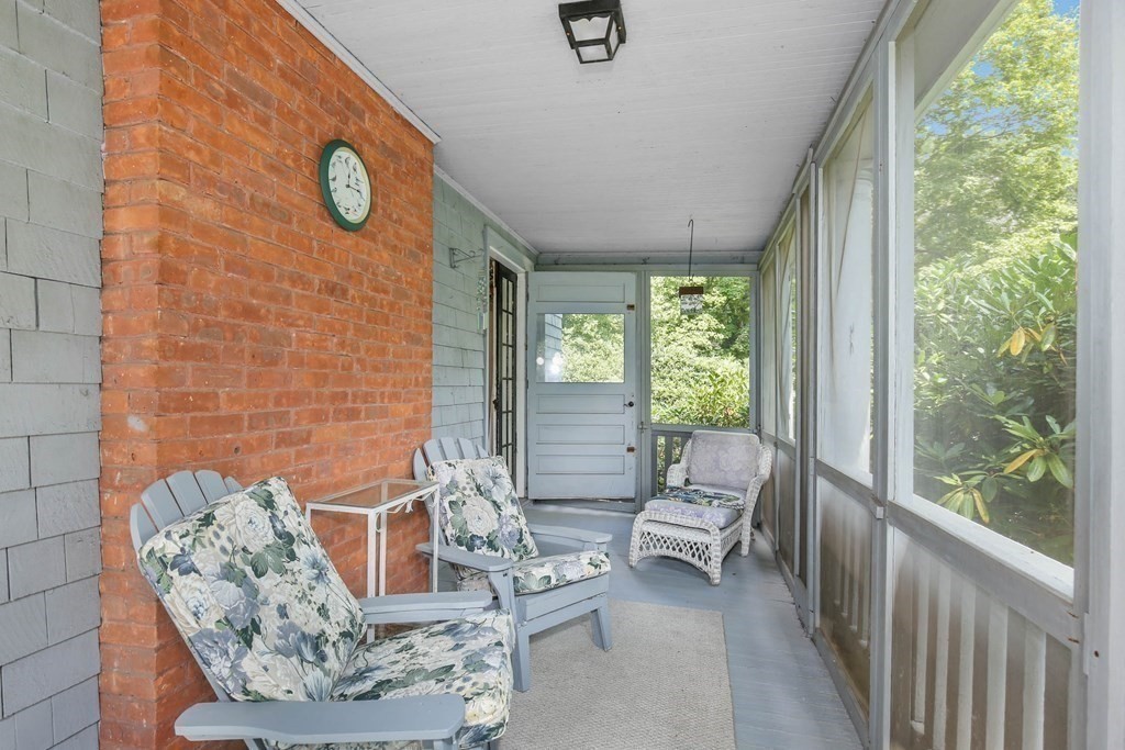 299 Salisbury St