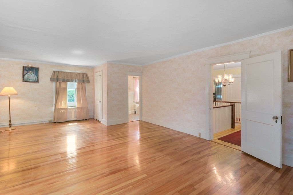 299 Salisbury St