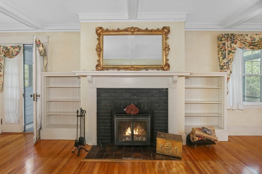 299 Salisbury St