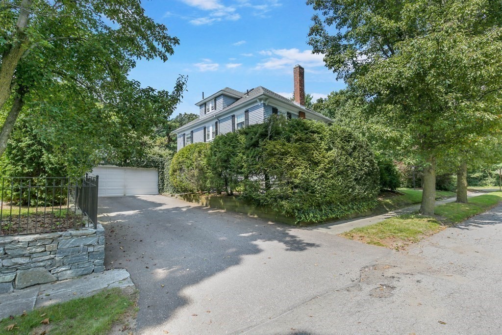 299 Salisbury St