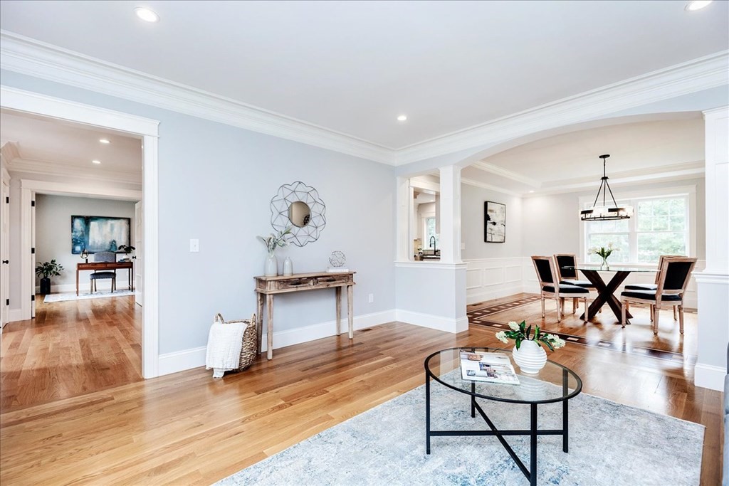 27 Burt Rd