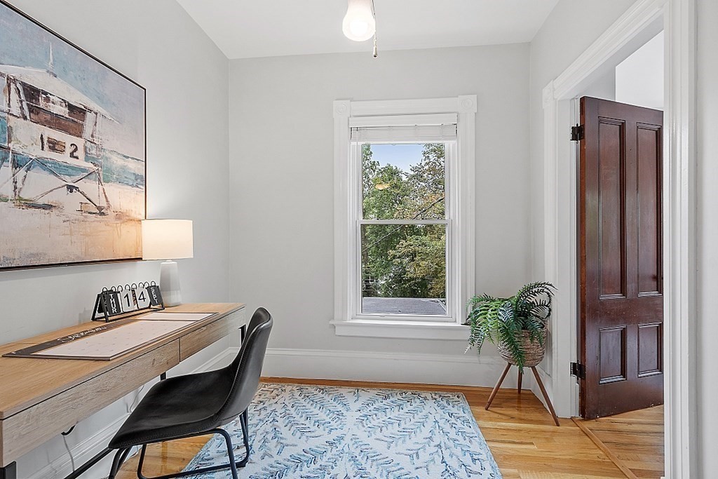 637 Massachusetts Ave # 637