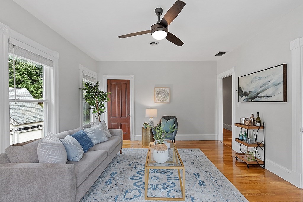 637 Massachusetts Ave # 637