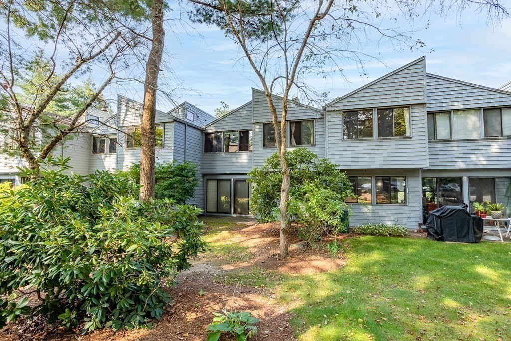 214 Meadows Edge # 214