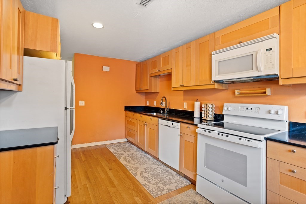 214 Meadows Edge # 214
