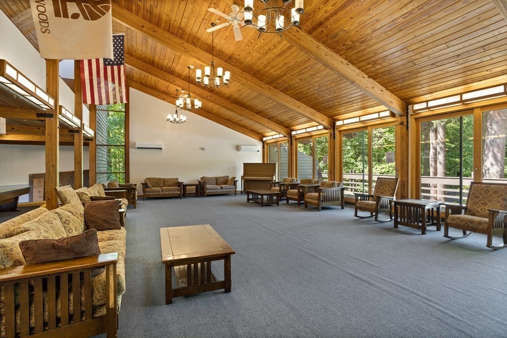214 Meadows Edge # 214