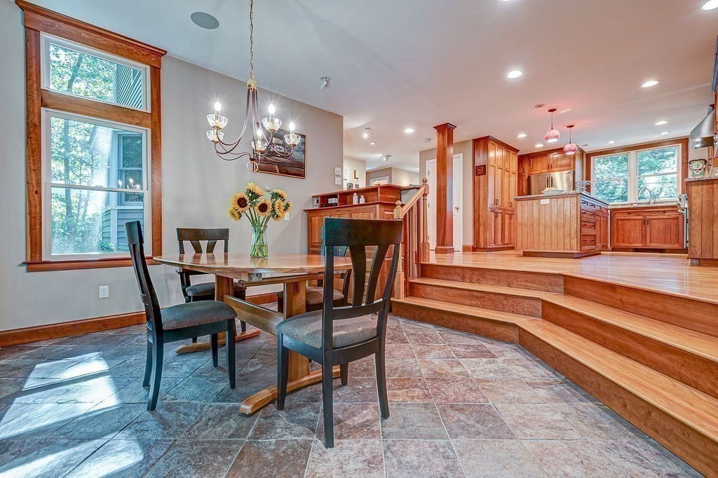 26 Revolutionary Rd