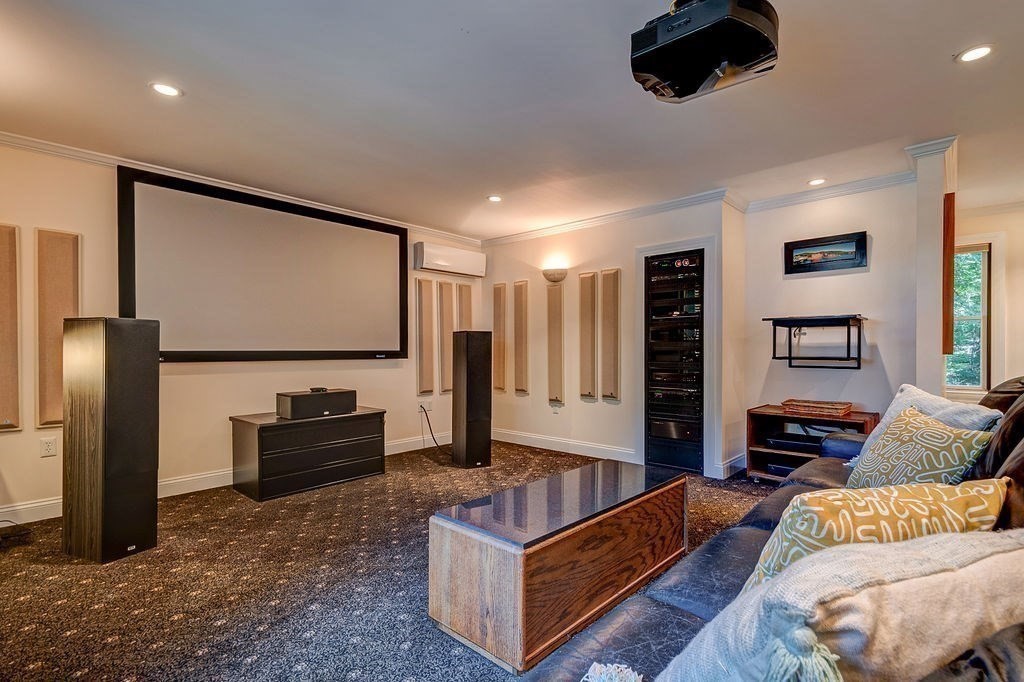 26 Revolutionary Rd