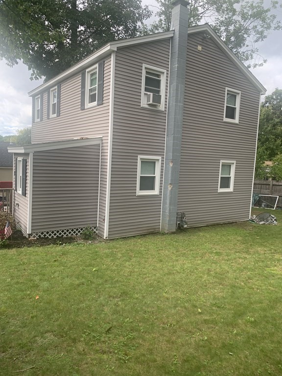 115 Richardson Ave