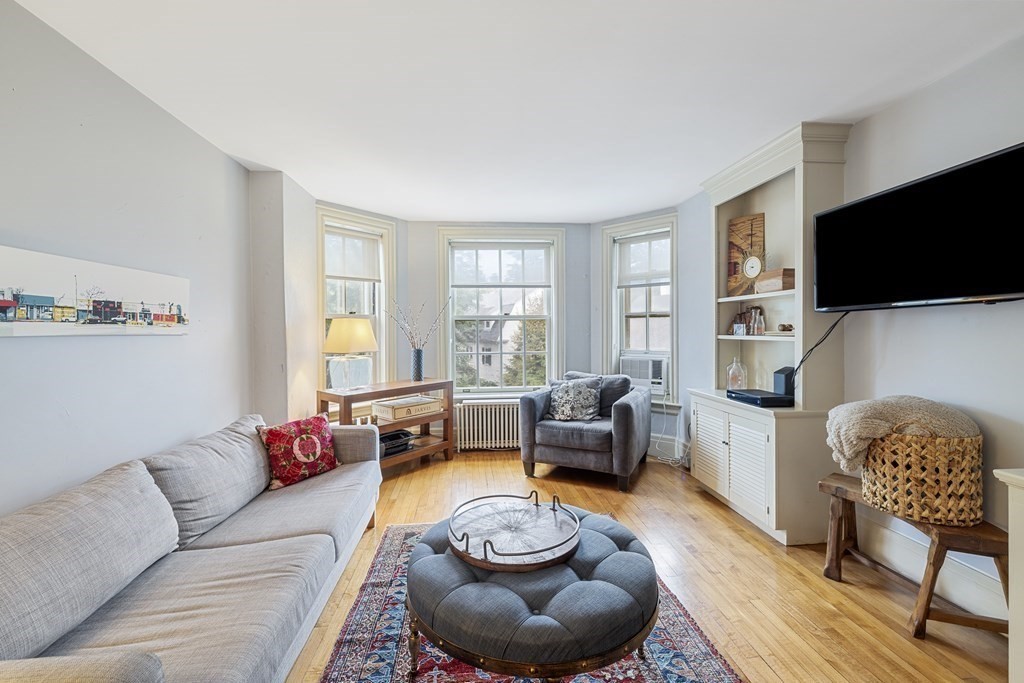 1572 Massachusetts Avenue # 33