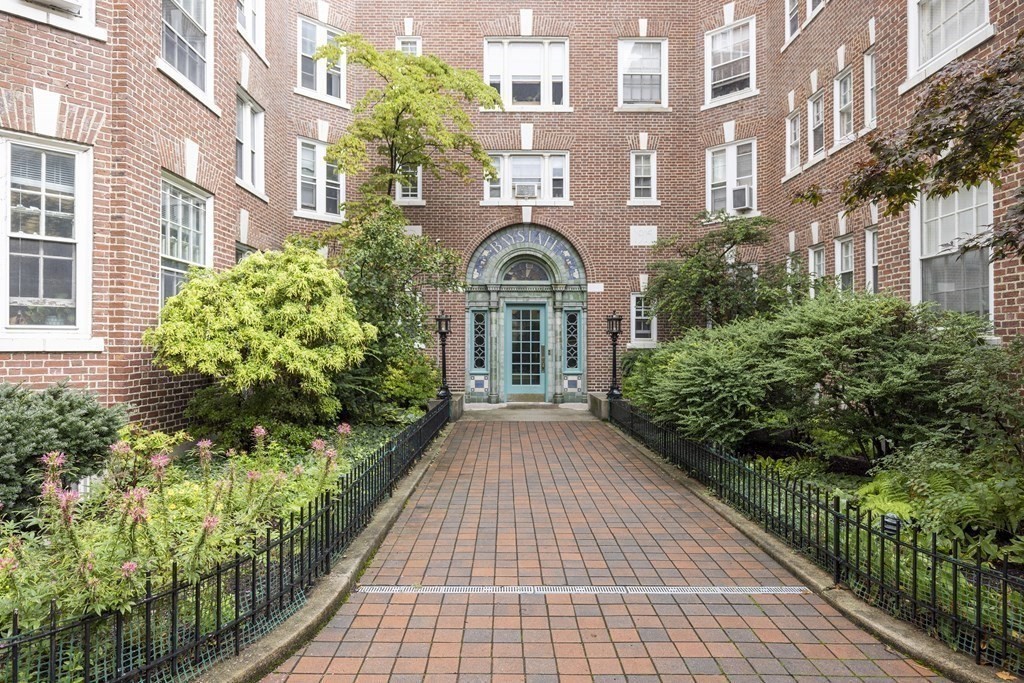 1572 Massachusetts Avenue # 33