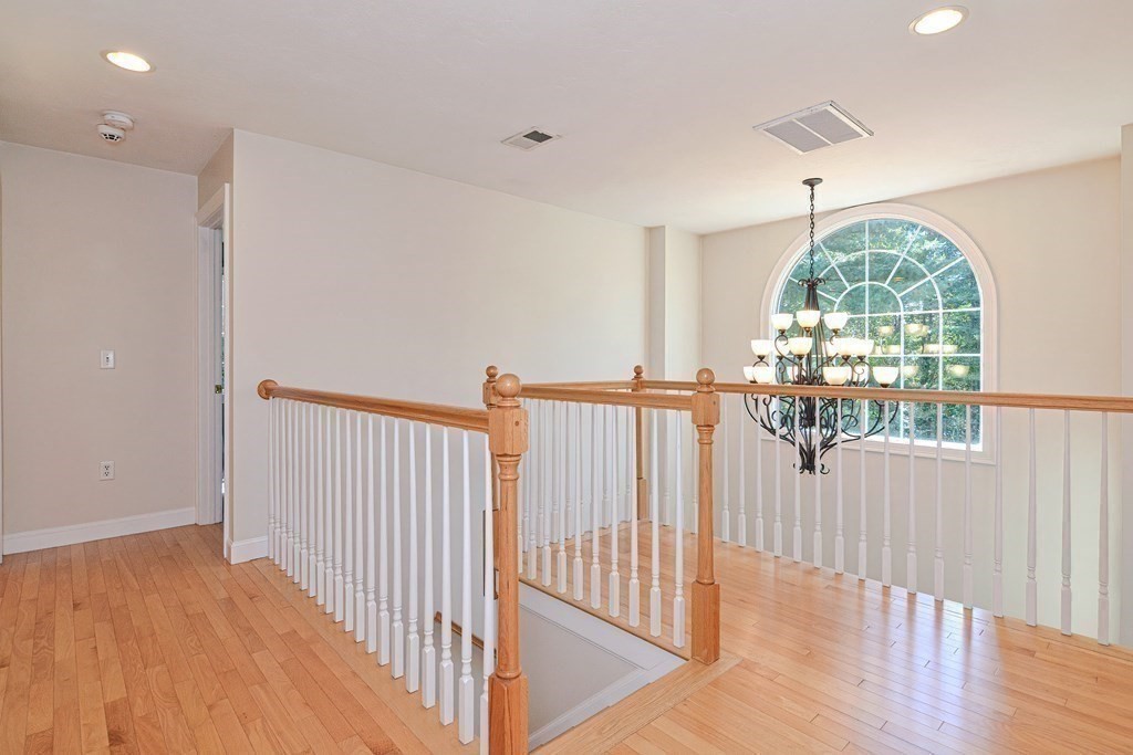 513 Taylor Rd