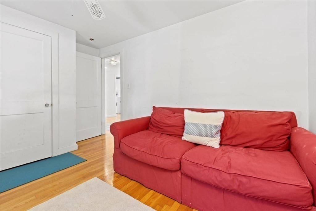 21 Foster Dr