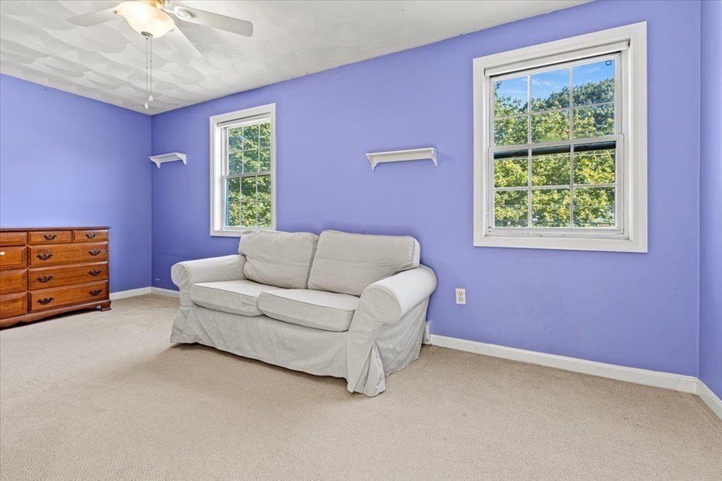 21 Foster Dr