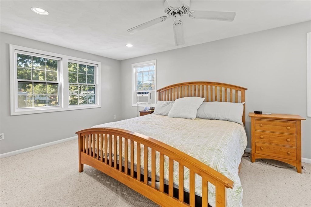 21 Foster Dr