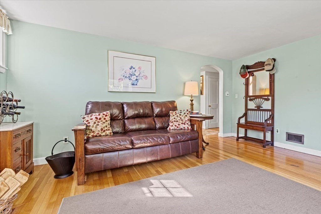 21 Foster Dr