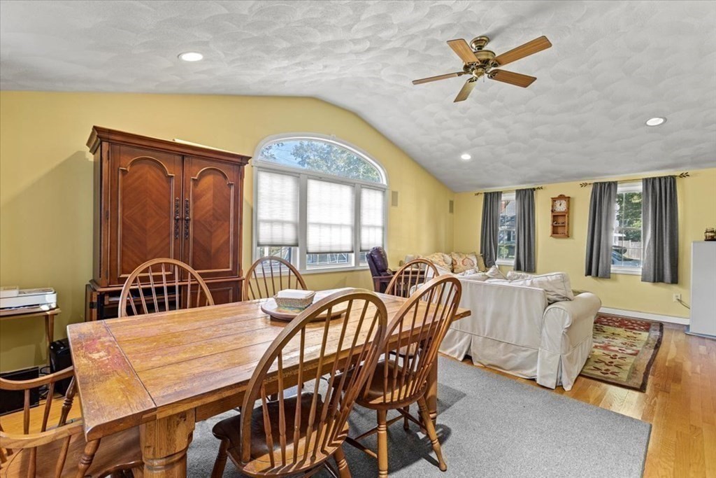 21 Foster Dr