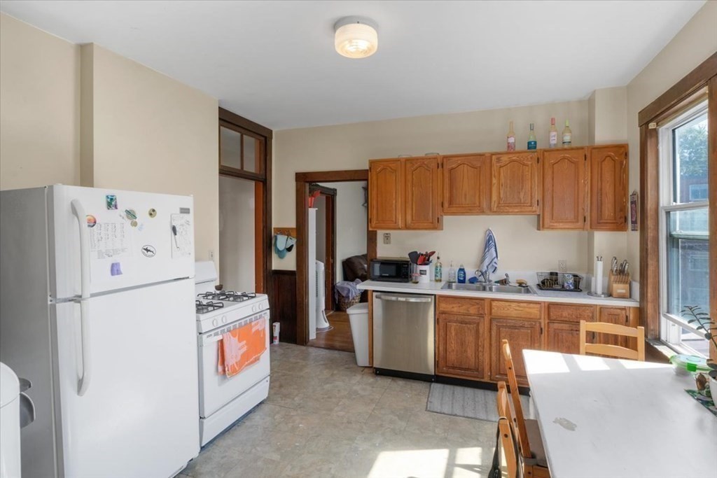 43 Parker Hill Ave