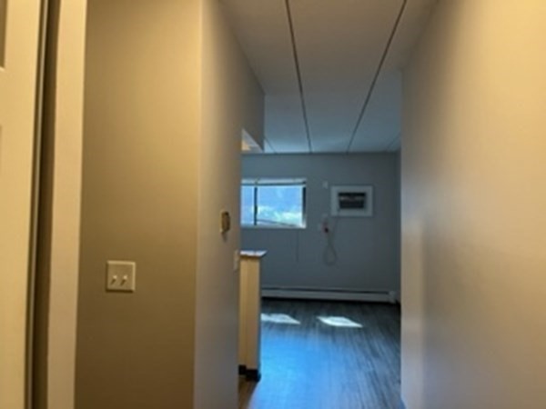 1011 Main Street # 4