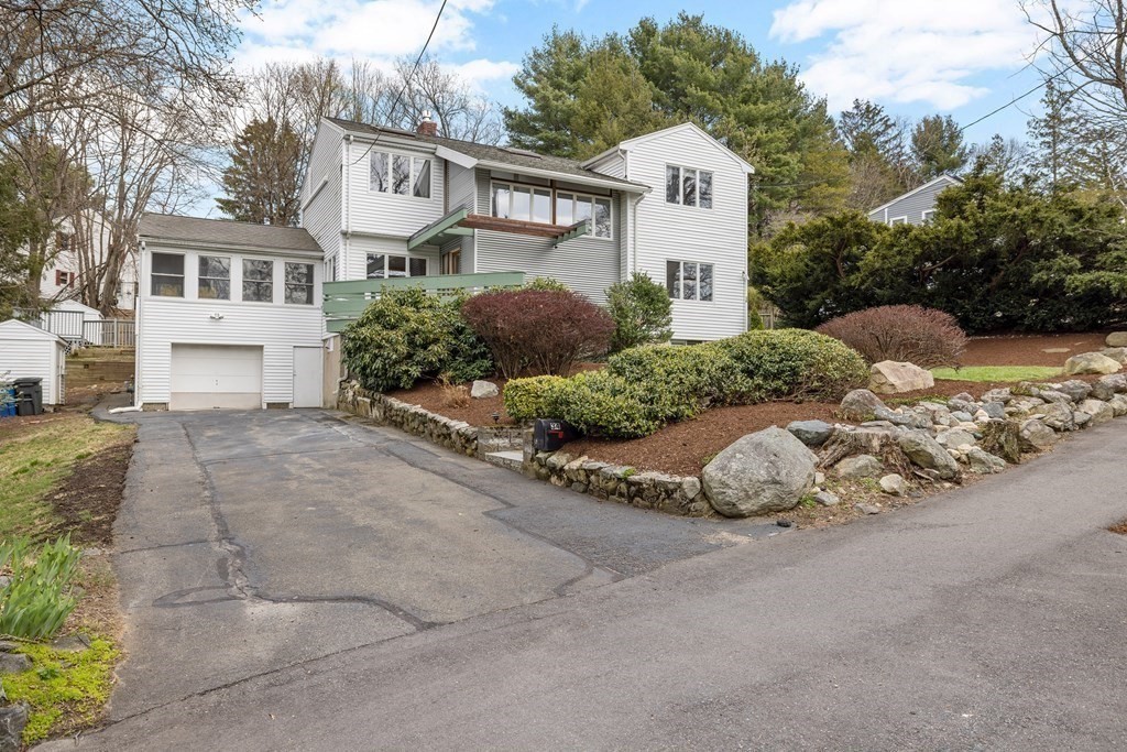 34 Oak Street