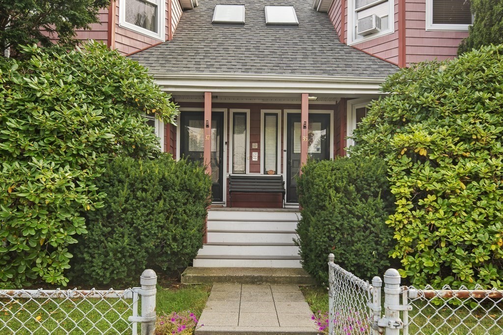 37 Aldie St # 2