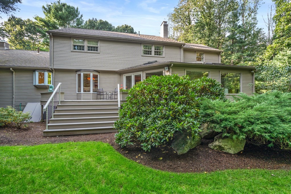 17 Fields Pond Road