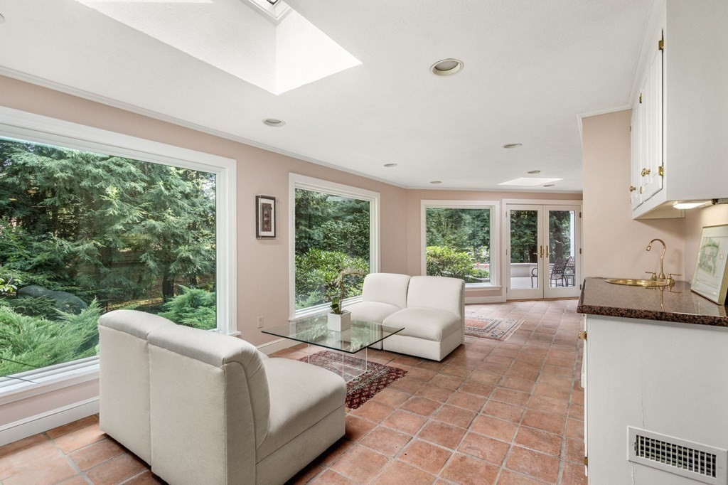 17 Fields Pond Road