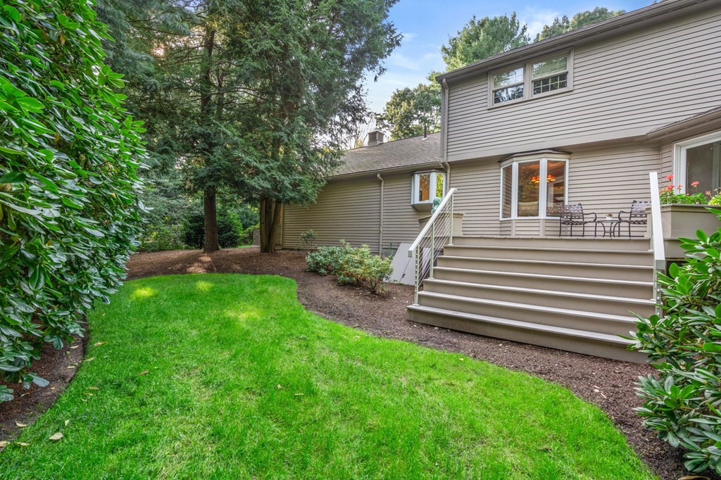 17 Fields Pond Road