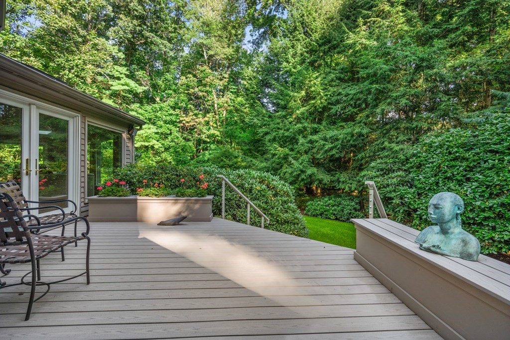 17 Fields Pond Road