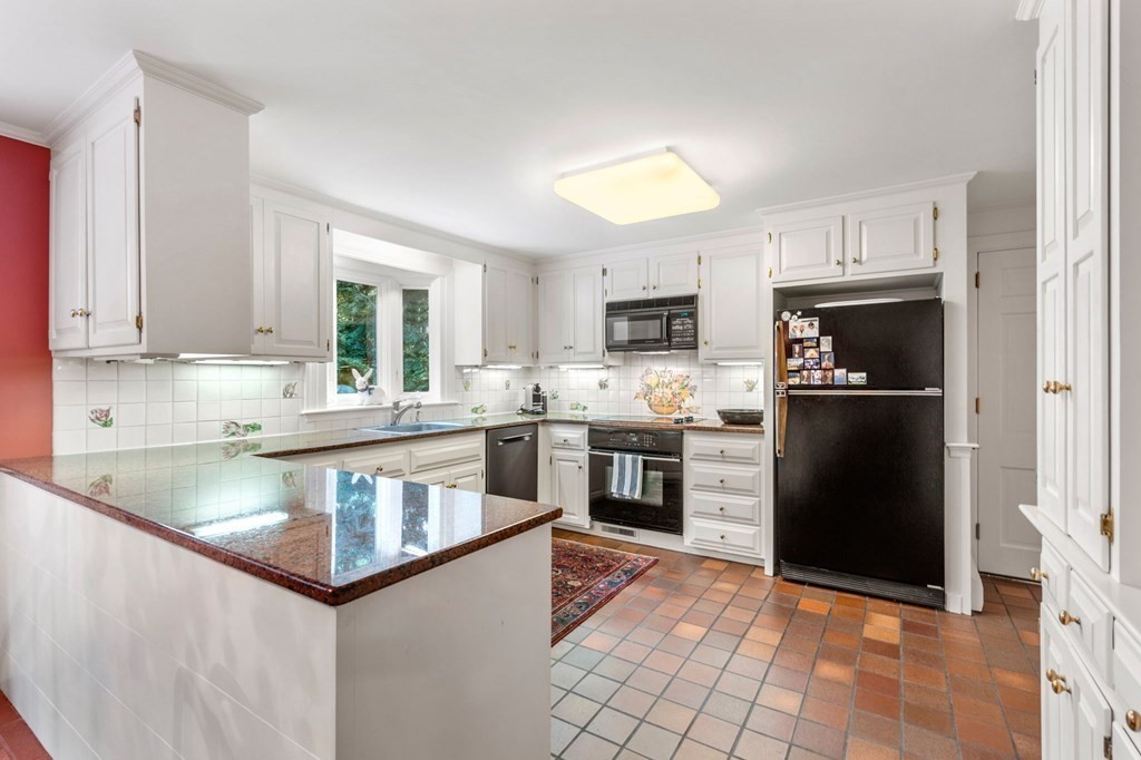 17 Fields Pond Road