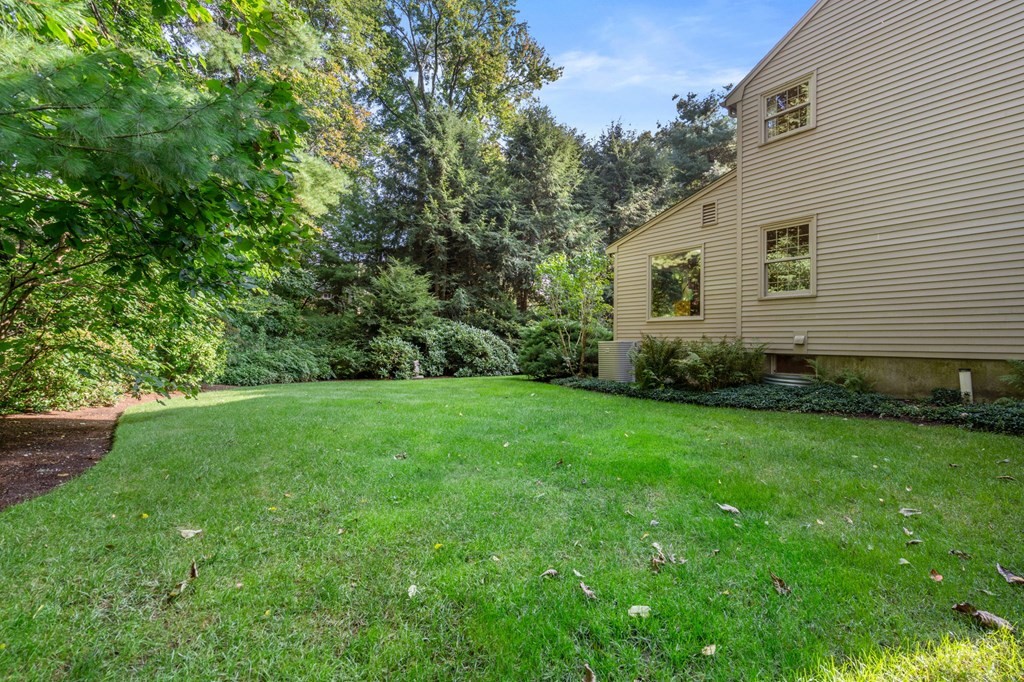 17 Fields Pond Road
